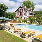 Holiday home Domaine D'exception, Piscine, Parc Soustons