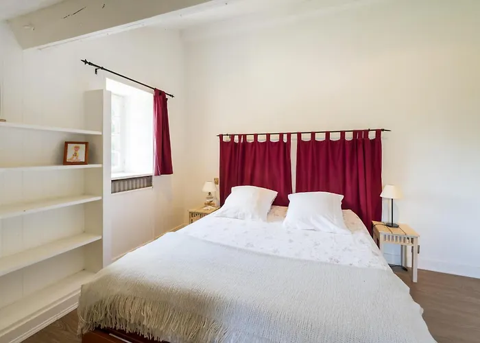 Domaine De Bellegarde Вилла *