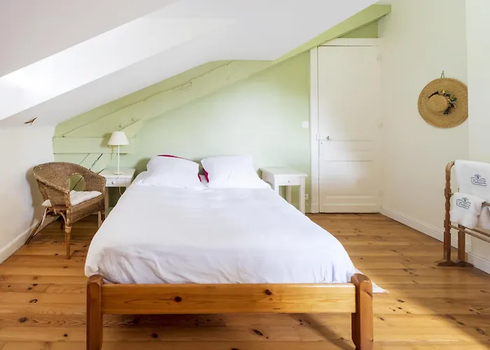 Вилла Domaine De Bellegarde *