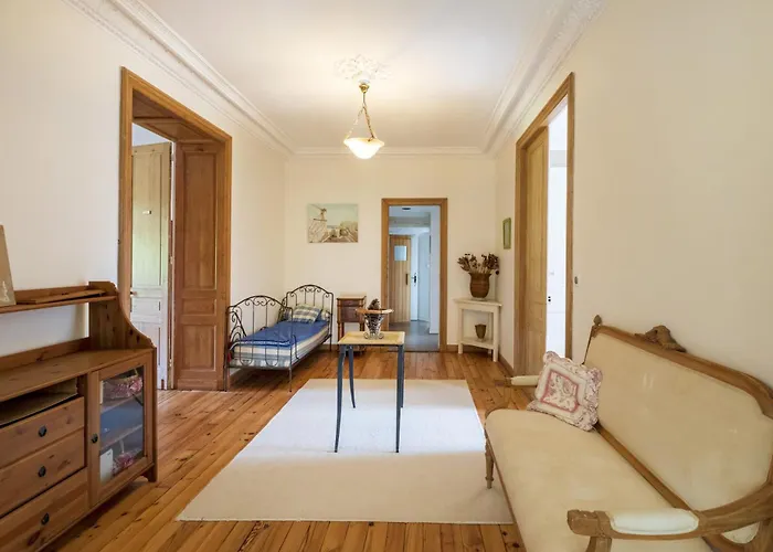 Domaine De Bellegarde Сустон